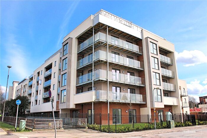 2 Bedroom Flat For Sale In Manor Way, Borehamwood, Hertfordshire, WD6