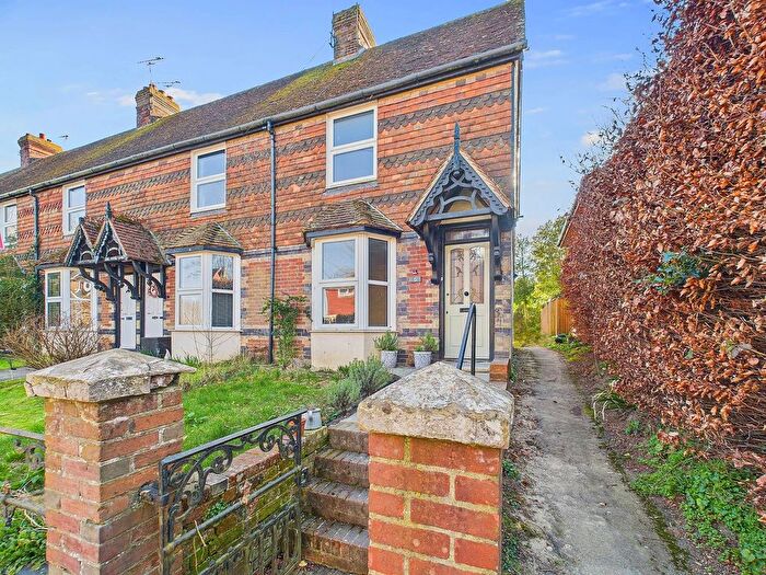 3 Bedroom Terraced House To Rent In Eastwell Terrace, Boughton Aluph, TN25