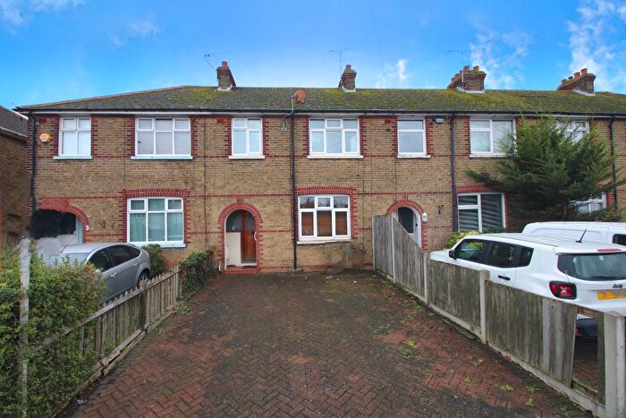 3 Bedroom Terraced House To Rent In Fairfield Road, Broadstairs, CT10