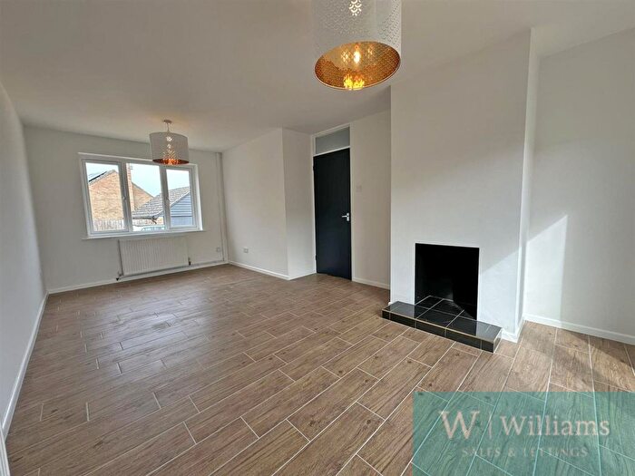 2 Bedroom Detached Bungalow For Sale In Woodhall Drive, Sandown, PO36