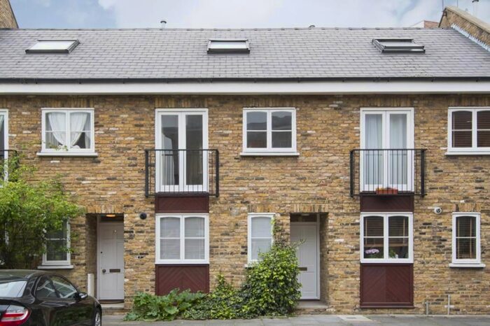 3 Bedroom Terraced House To Rent In Gateway Mews, Shacklewell Lane, London, E8