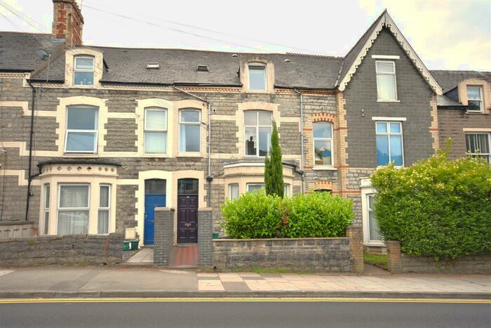 3 Bedroom Maisonette To Rent In Flat, Windsor Road, Penarth, CF64