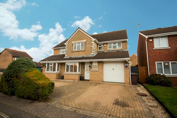 5 Bedroom Detached House To Rent In Inkerpole Place, Springfield, Chelmsford CM2