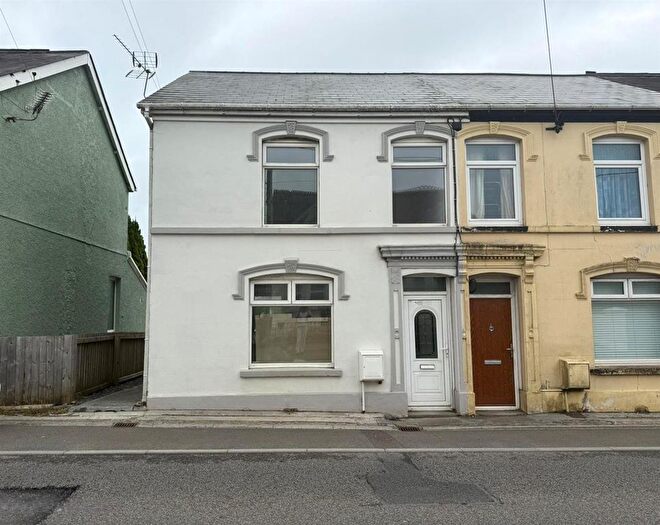 3 Bedroom End Of Terrace House For Sale In Penybanc Road, Ammanford, SA18