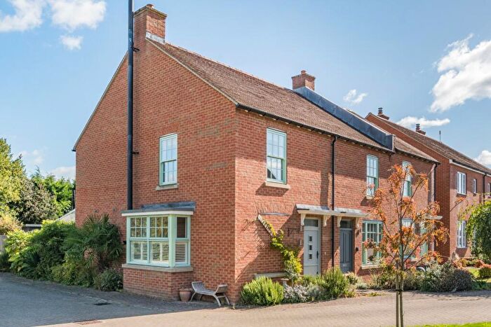 2 Bedroom End Of Terrace House For Sale In Elmwood Park, Woodnesborough, CT13