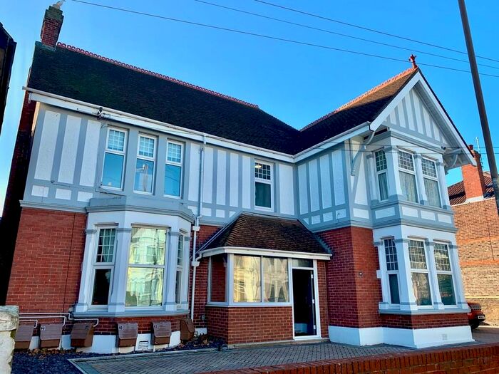 1 Bedroom Apartment To Rent In Stubbington Avenue, PO2