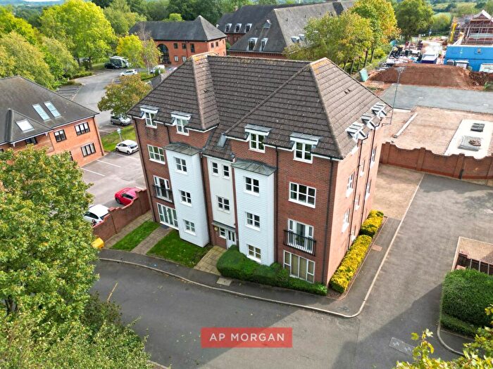 2 Bedroom Apartment For Sale In Shottery Close, Ipsley, Redditch, Worcestershire, B98