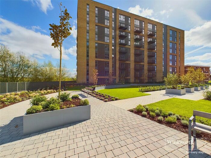 2 Bedroom Flat To Rent In Flagstaff Road, Reading, Berkshire, RG2