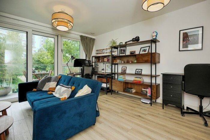 1 Bedroom Flat To Rent In Hebden Place, London, SW8