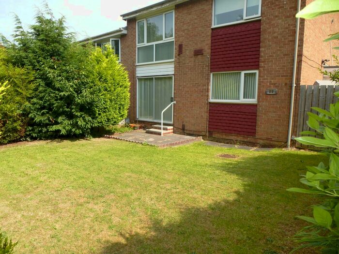 2 Bedroom Flat To Rent In Saltcote, Marton-In-Cleveland, Middlesbrough, TS7