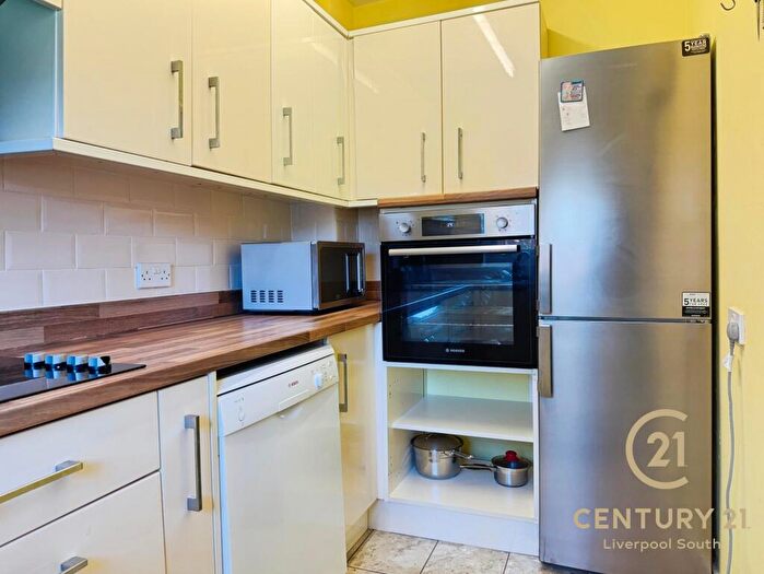 2 Bedroom Apartment For Sale In Woolton Mews, Quarry St, Liverpool, L25