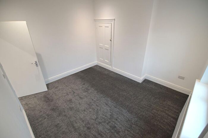 4 Bedroom Terraced House For Sale In Central Road, Hugglescote, Coalville, LE67