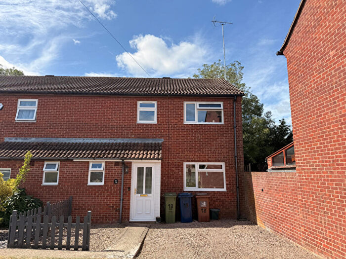 3 Bedroom Semi-Detached House For Sale In Willis Walk, Northway, Tewkesbury, GL20