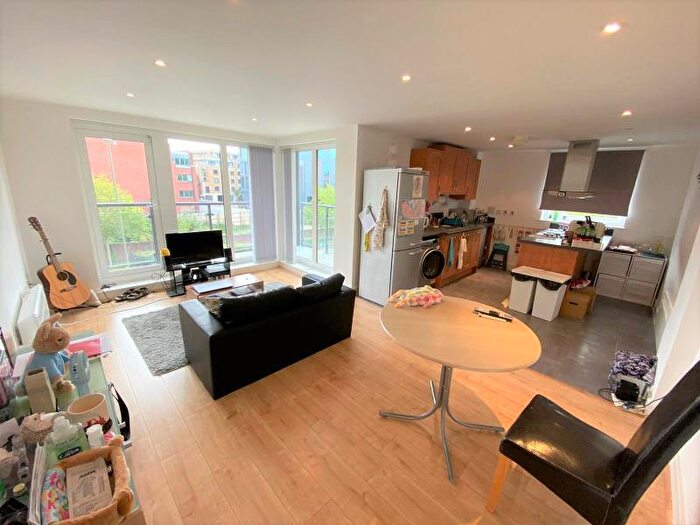 2 Bedroom Apartment To Rent In Woking, Surrey, GU21