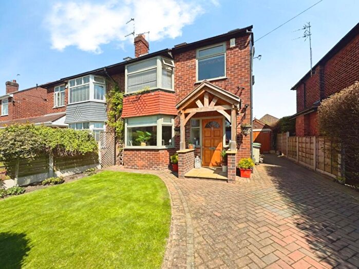 4 Bedroom Semi Detached House For Sale In Marlow Drive, Handforth, Wilmslow, SK9