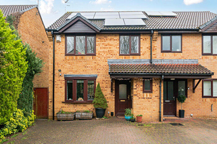 3 Bedroom Semi-Detached House For Sale In Liddel Way, Chandler's Ford, Eastleigh, Hampshire, SO53