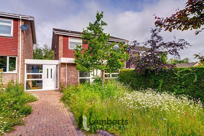 4 Bedroom Detached House For Sale In Alveston Close, Ipsley, B98