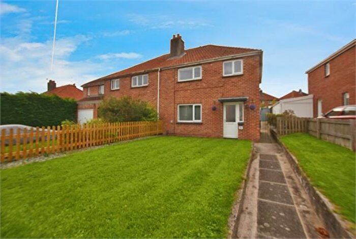 3 Bedroom Semi-detached House To Rent In Highweek Road, Newton Abbot, Devon., TQ12