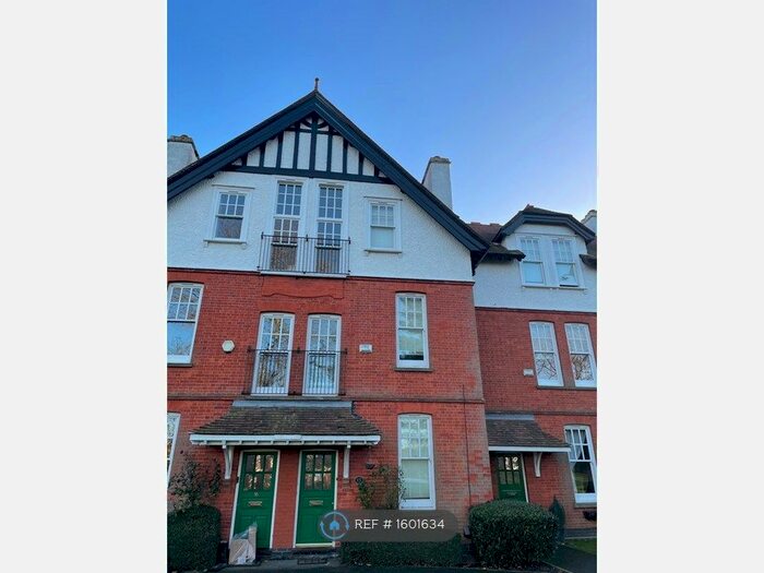 4 Bedroom Terraced House To Rent In Great Stony Park, Ongar, CM5