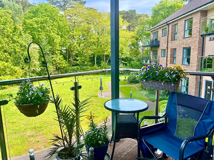 1 Bedroom Retirement Property For Sale In Hamilton Road, Sarisbury Green, SO31