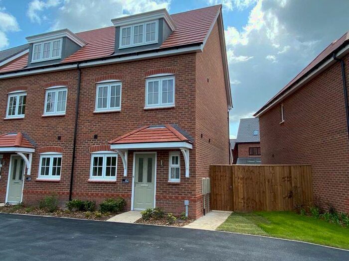 4 Bedroom House To Rent In George Jackson Avenue, Holmes Chapel, CW4