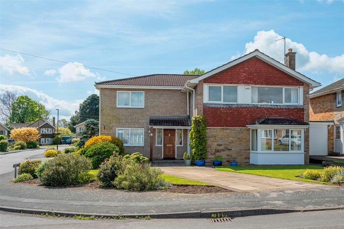 4 Bedroom Detached House For Sale In Holly Tree Lane, Dunnington, York, YO19