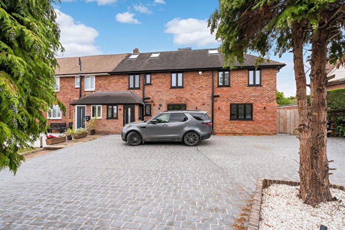 6 Bedroom Semi-Detached House For Sale In Pike Way, North Weald, CM16