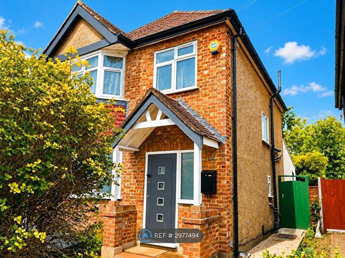 3 Bedroom Semi-Detached House To Rent In Studland Road, London, W7