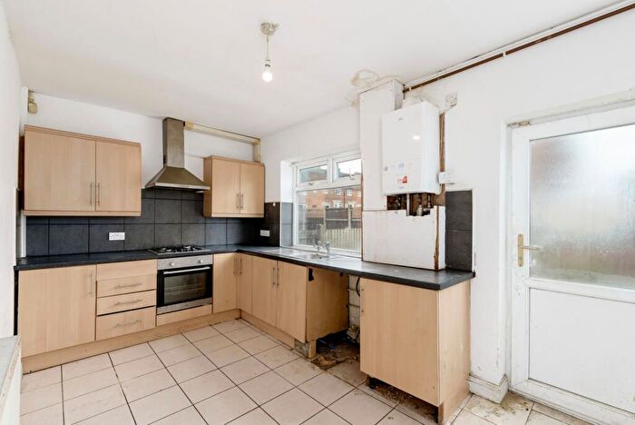 2 Bedroom Semi-Detached House For Sale In City Road, Orrell, Wigan, WN5