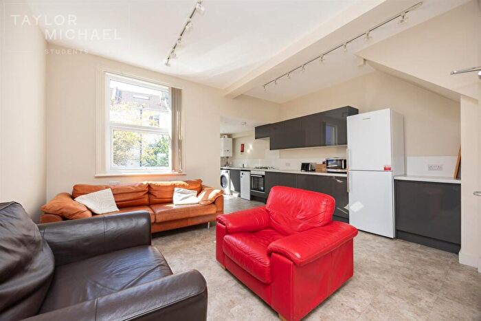 6 Bedroom Terraced House To Rent In Caledonian Road, Brighton, BN2