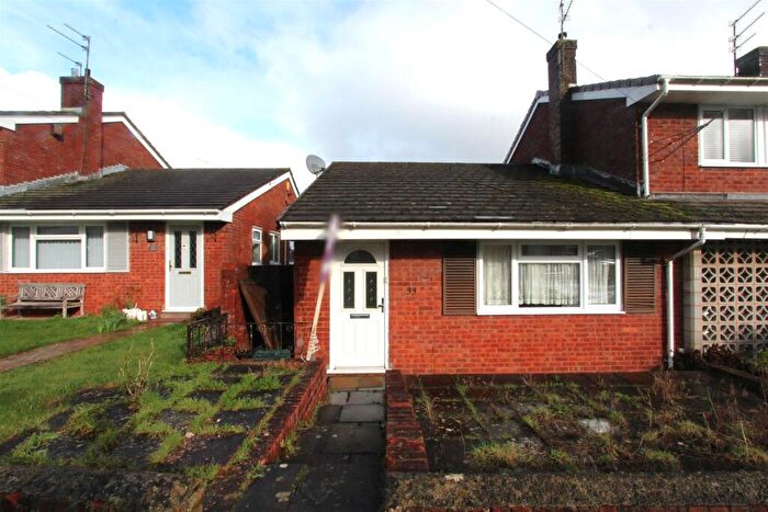 2 Bedroom Bungalow For Sale In Maple Walk, Keynsham, Bristol, BS31