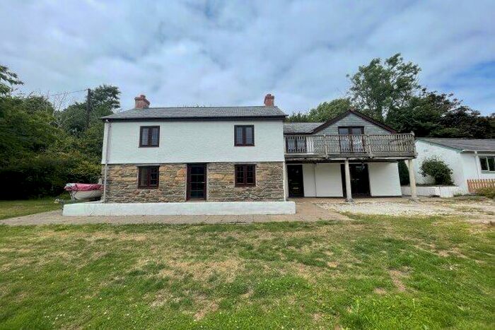 3 Bedroom Detached House To Rent In Tarrandean Lane, Truro, TR3
