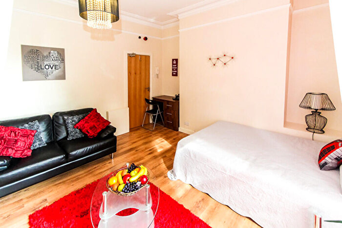 1 Bedroom Flat To Rent In Vinery Road, Leeds, LS4