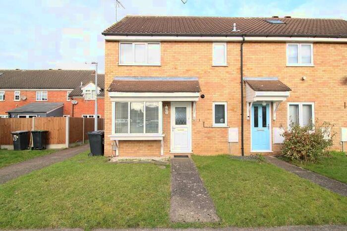 1 Bedroom Cluster House To Rent In Durham Close, Biggleswade, SG18