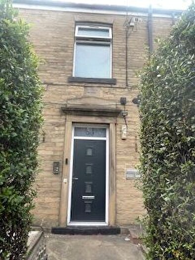 1 Bedroom Flat To Rent In Huddersfield Road, Brighouse, HD6