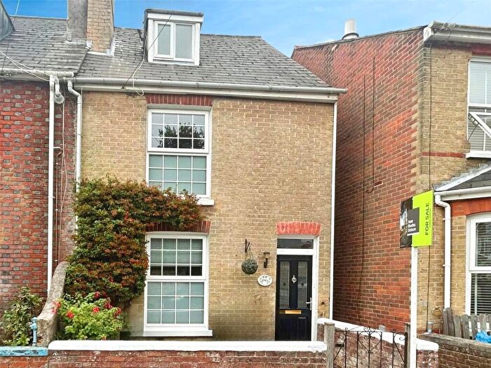 3 Bedroom End Of Terrace House For Sale In Park Road, Cowes, Isle Of Wight, PO31