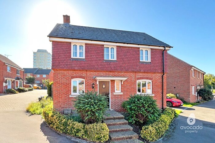 4 Bedroom Detached House For Sale In Crutchley Wood, Jennetts Park, Bracknell, RG12
