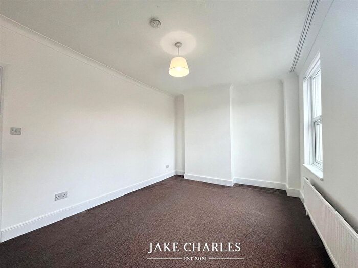 1 Bedroom Flat To Rent In Green Lanes, London, N8