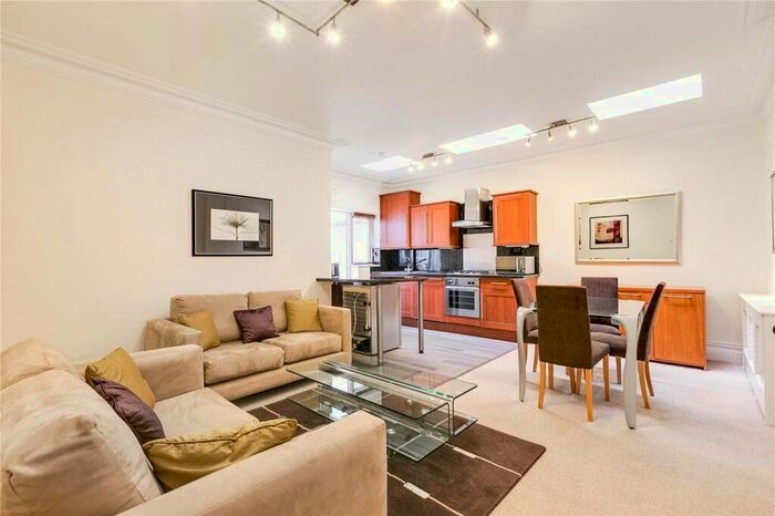 2 Bedroom Flat To Rent In Ashburn Gardens, Kensington, London, SW7