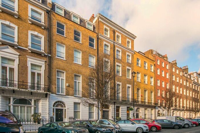 1 Bedroom Flat To Rent In Devonshire Place, Marylebone, London, W1G