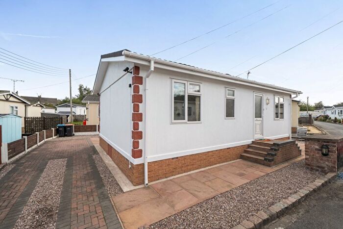 2 Bedroom Park Home For Sale In Tilbey Drive, Marsh Lane, Frodham, Cheshire, WA6