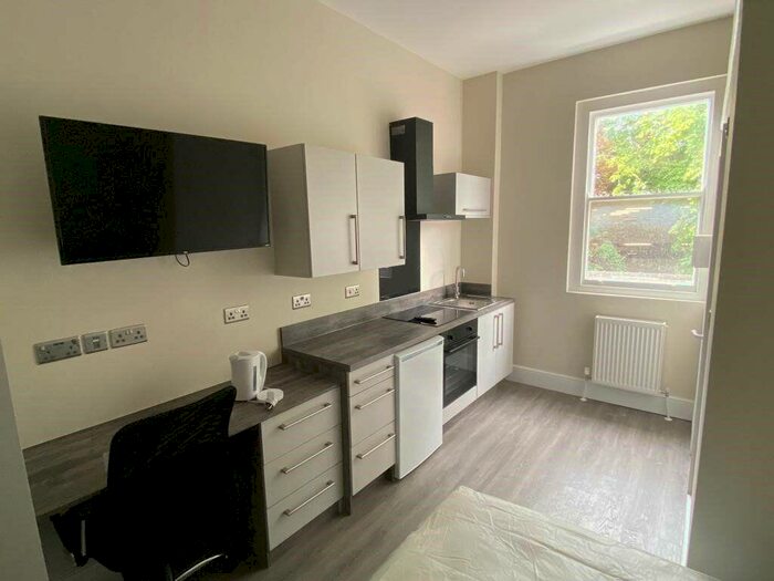 Studio To Rent In The Art House, DE1