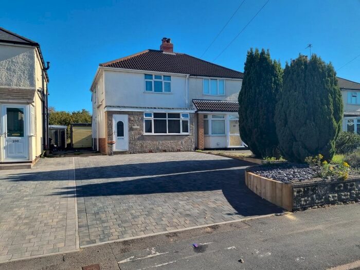 3 Bedroom Semi-Detached House To Rent In Pelsall Lane, Walsall, WS4