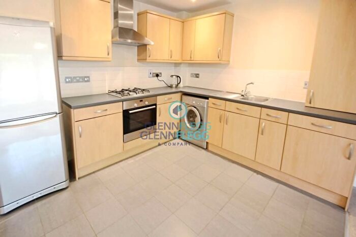 1 Bedroom Flat To Rent In Langley, Slough, Berkshire, SL3