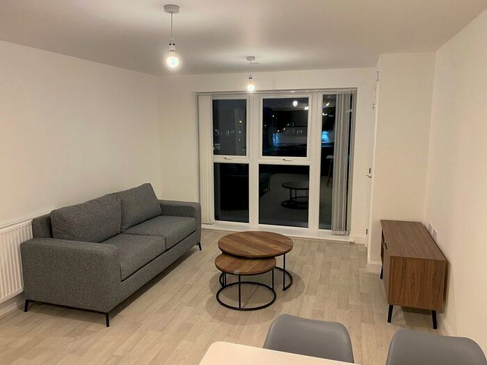 2 Bedroom Flat To Rent In St. Lukes Road, Birmingham, B5