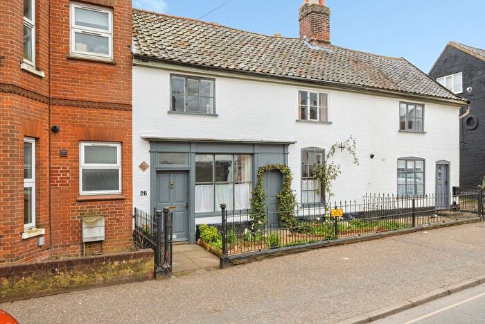 3 Bedroom Cottage For Sale In Fairland Street, Wymondham, Norfolk, NR18