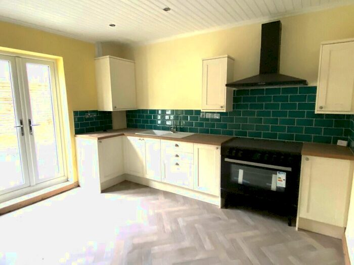 3 Bedroom Semi-Detached House To Rent In Rhosmaen, Llandeilo, SA19