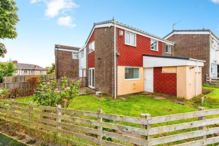 3 Bedroom Semi Detached House For Sale In Foster Way, S35