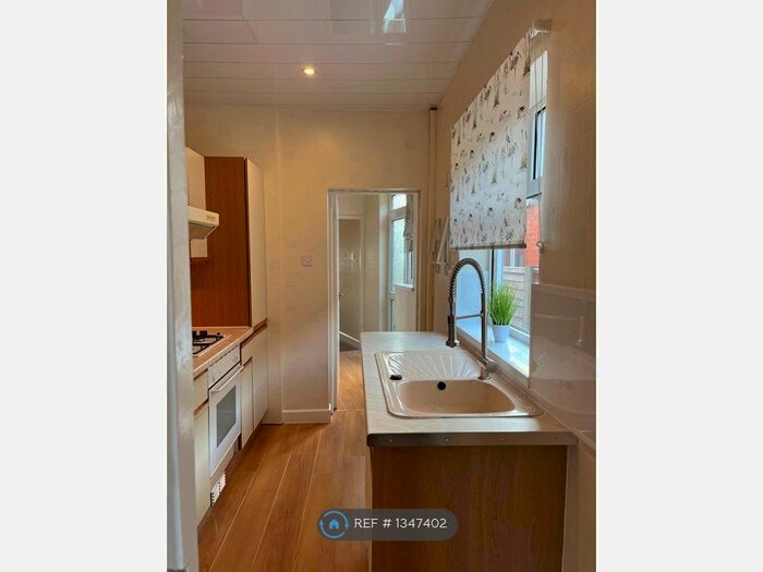 2 Bedroom Bungalow To Rent In Derby Road, Wesham, Preston, PR4