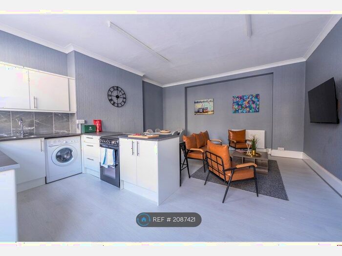 7 Bedroom End Of Terrace House To Rent In Cave Street, Bristol, BS2